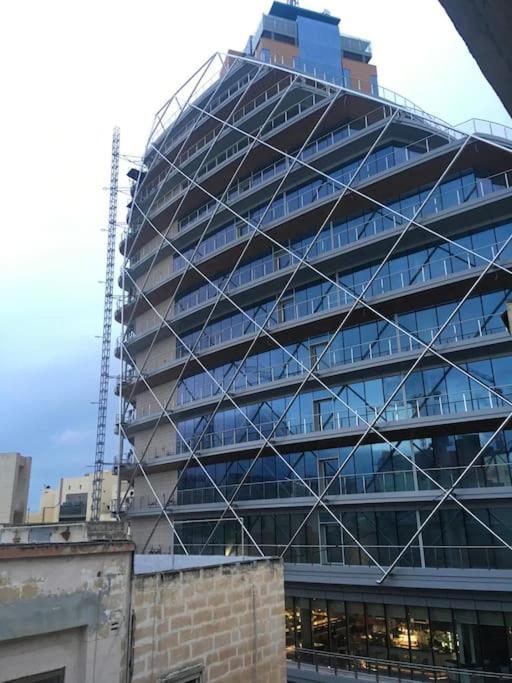 Modern Apt In The Heart Of Maltese Nightlife San Ġiljan Exterior foto